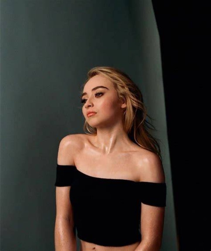 Pin by vdcamp on Sabrina Carpenter Sabrina carpenter outfits, Sabrina